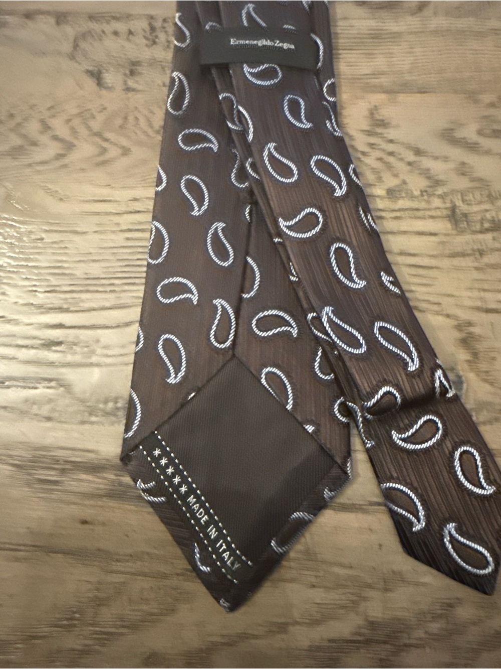 Ermenegildo Zegna Brown Silk Tie with White Paisley Motif